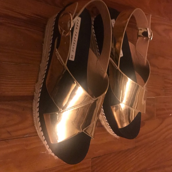 Zara shoes - Picture 2 of 2